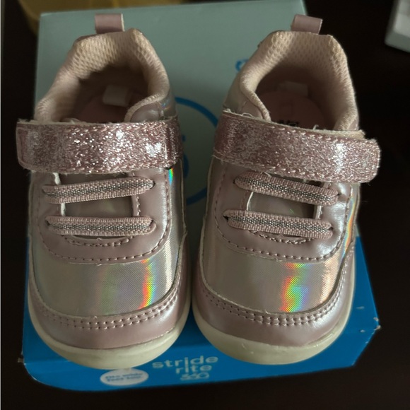 Stride Rite Sneakers - Shimmering Pink and Cream - Picture 2 of 3